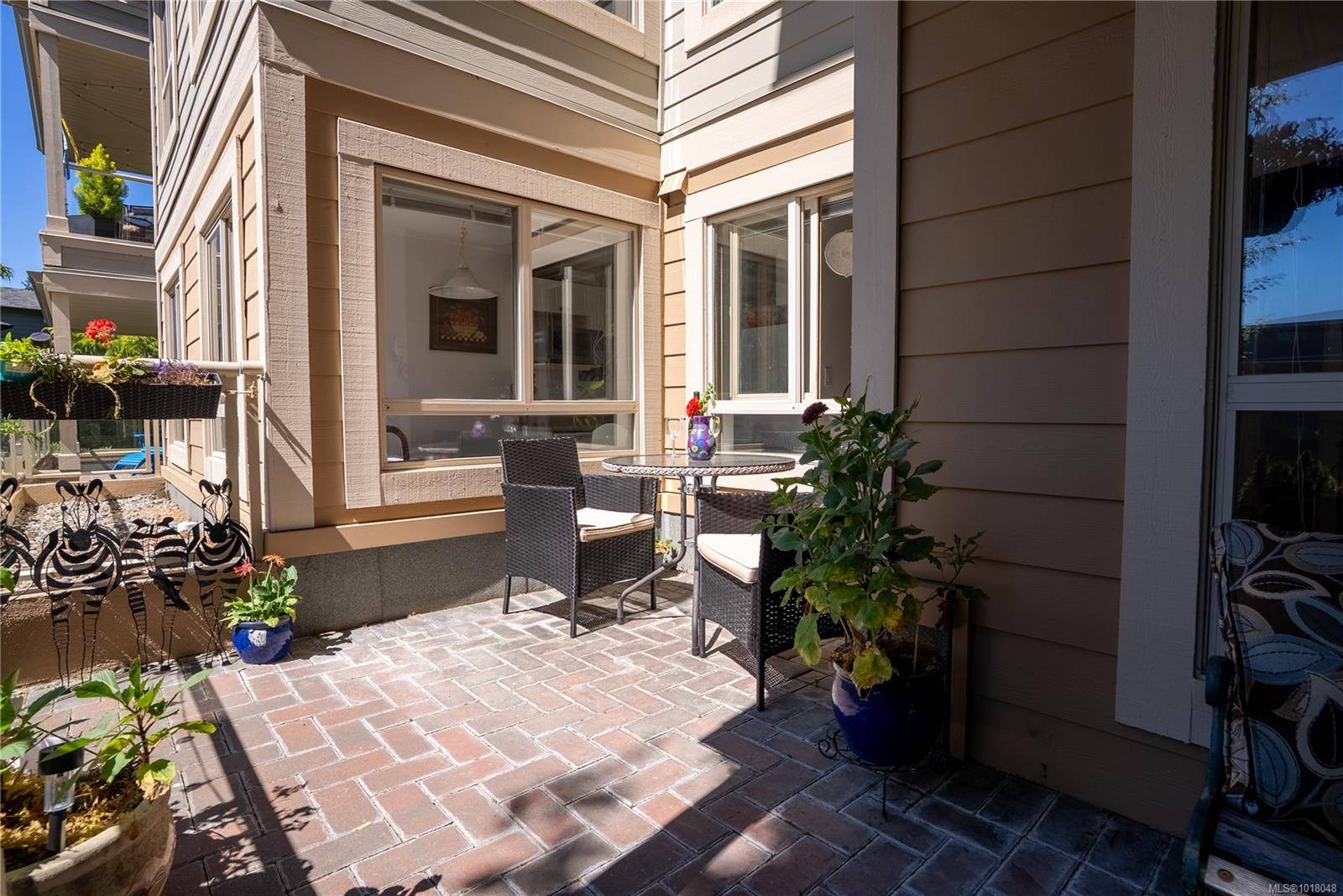 View Royal, BC V9A 7M7,121 Aldersmith Pl #110