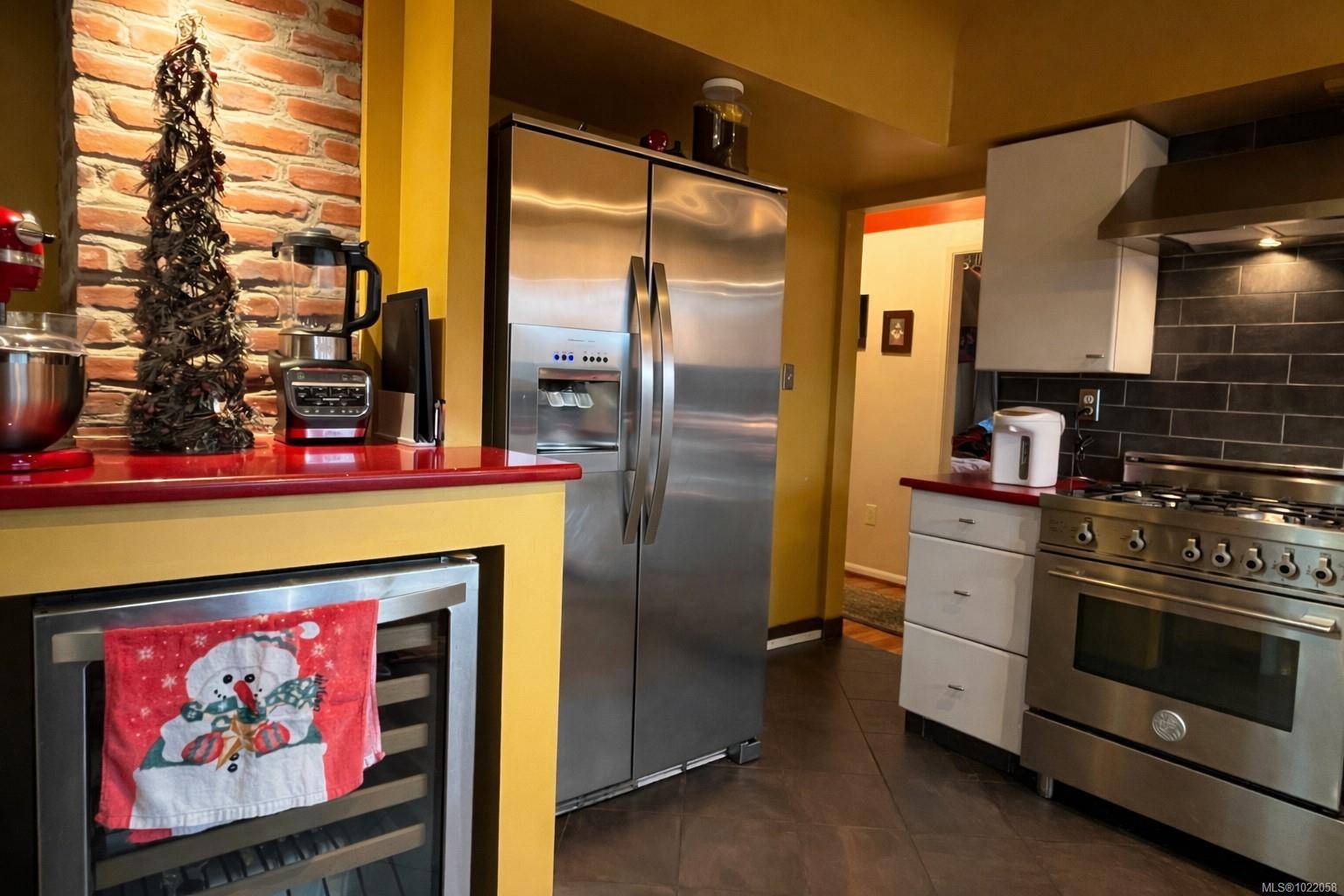 Sooke, BC V9Z 0J6,7521 Porier Rd