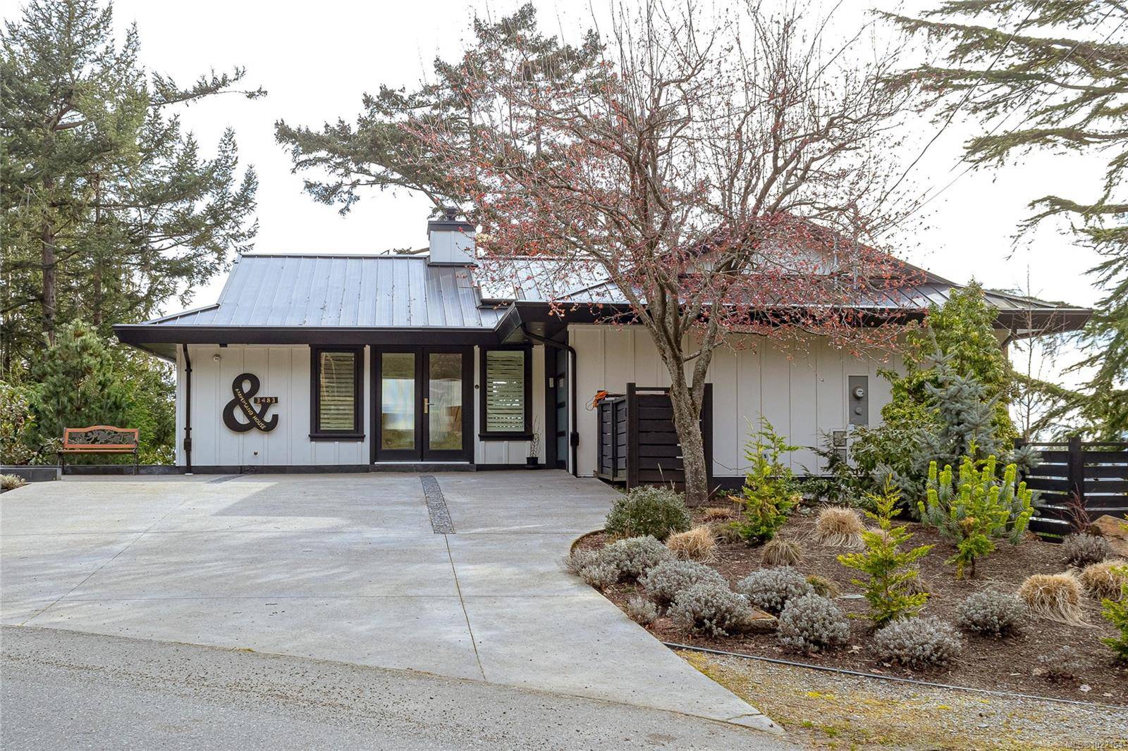 Nanoose Bay, BC V9P 9H9,3483 Schooner Rd