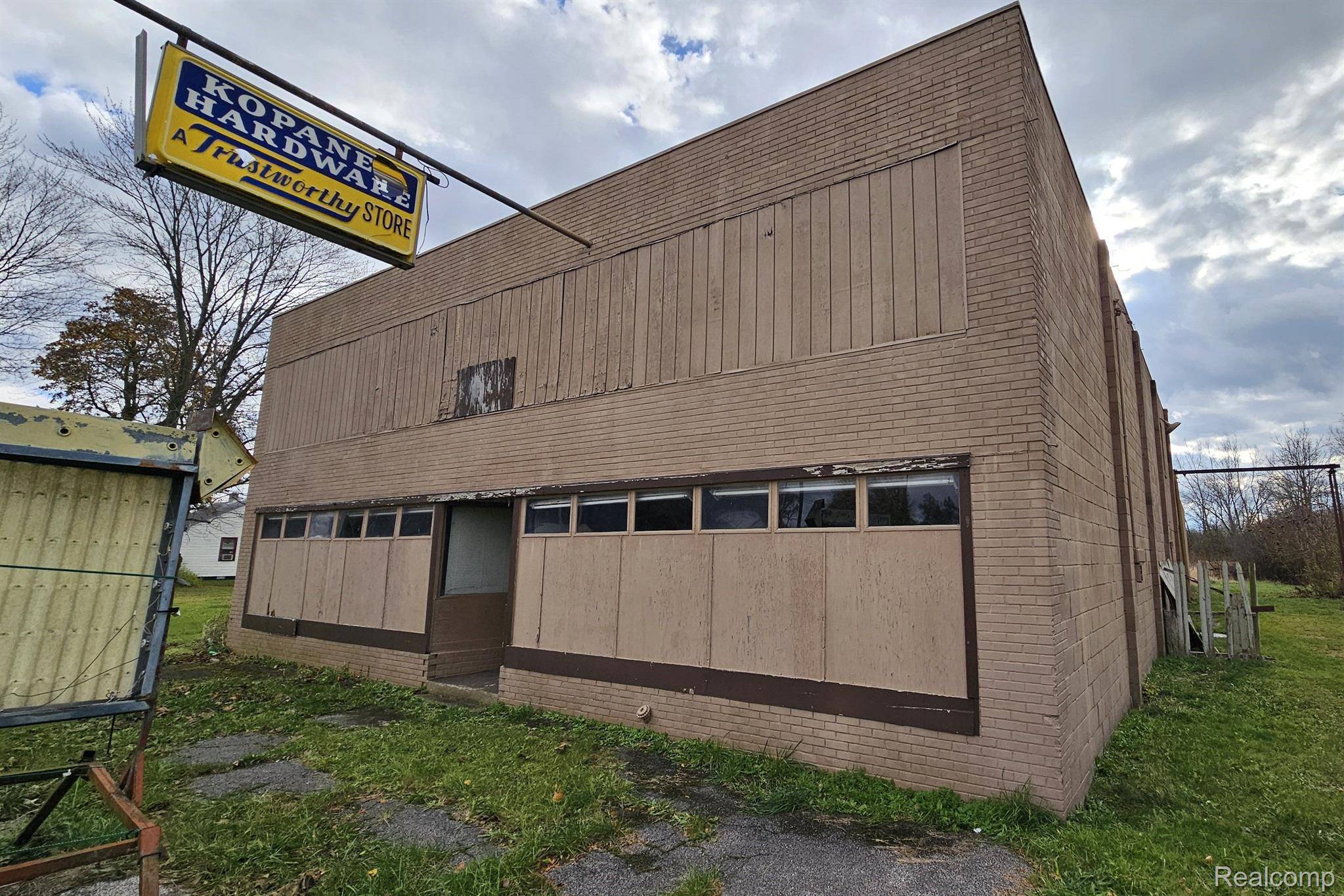 3310 WADSWORTH RD, Buena Vista Twp, MI 48601