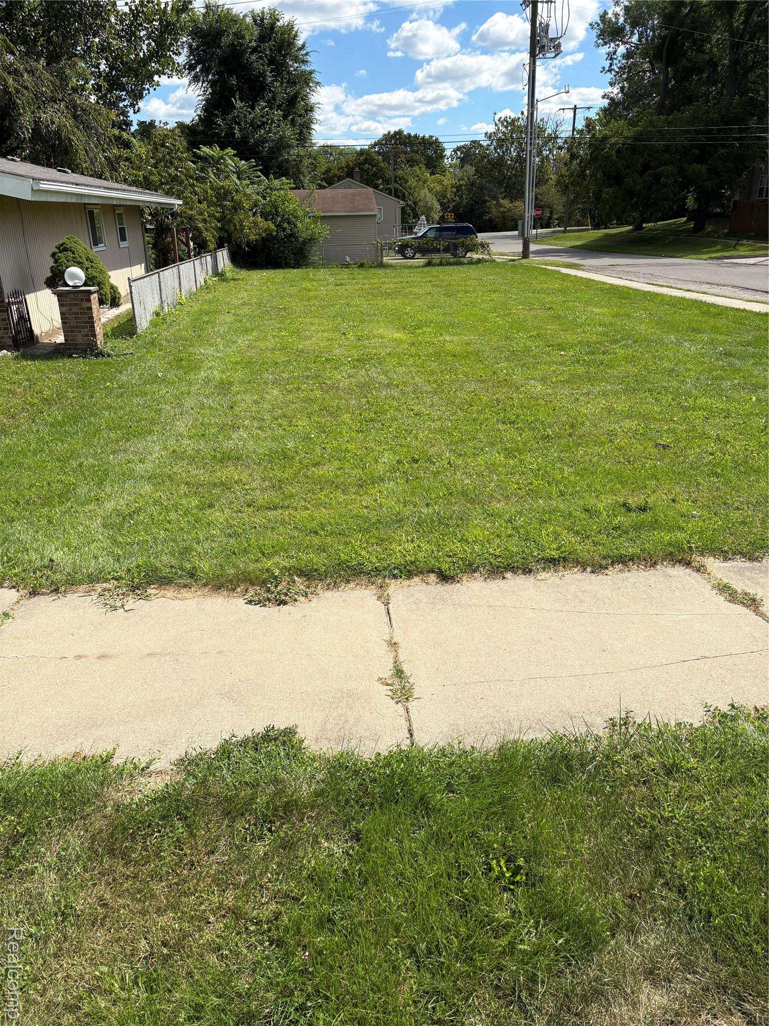 Redford, MI 48239,15802 Beech Daly RD