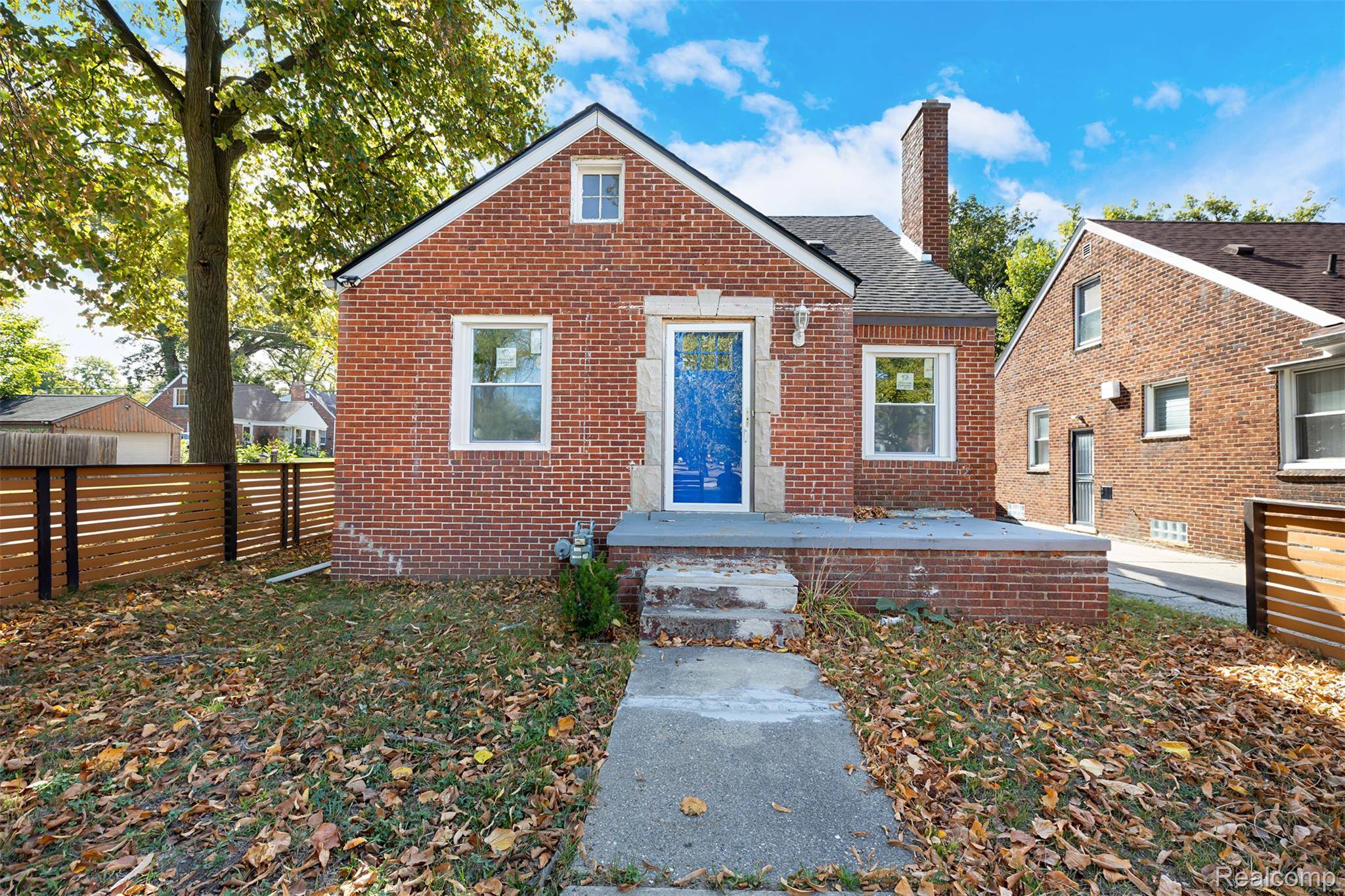 Detroit, MI 48219,19003 Curtis ST