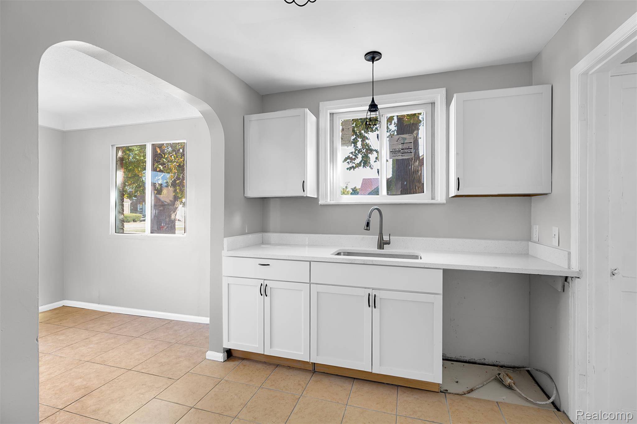 Detroit, MI 48219,19003 Curtis ST