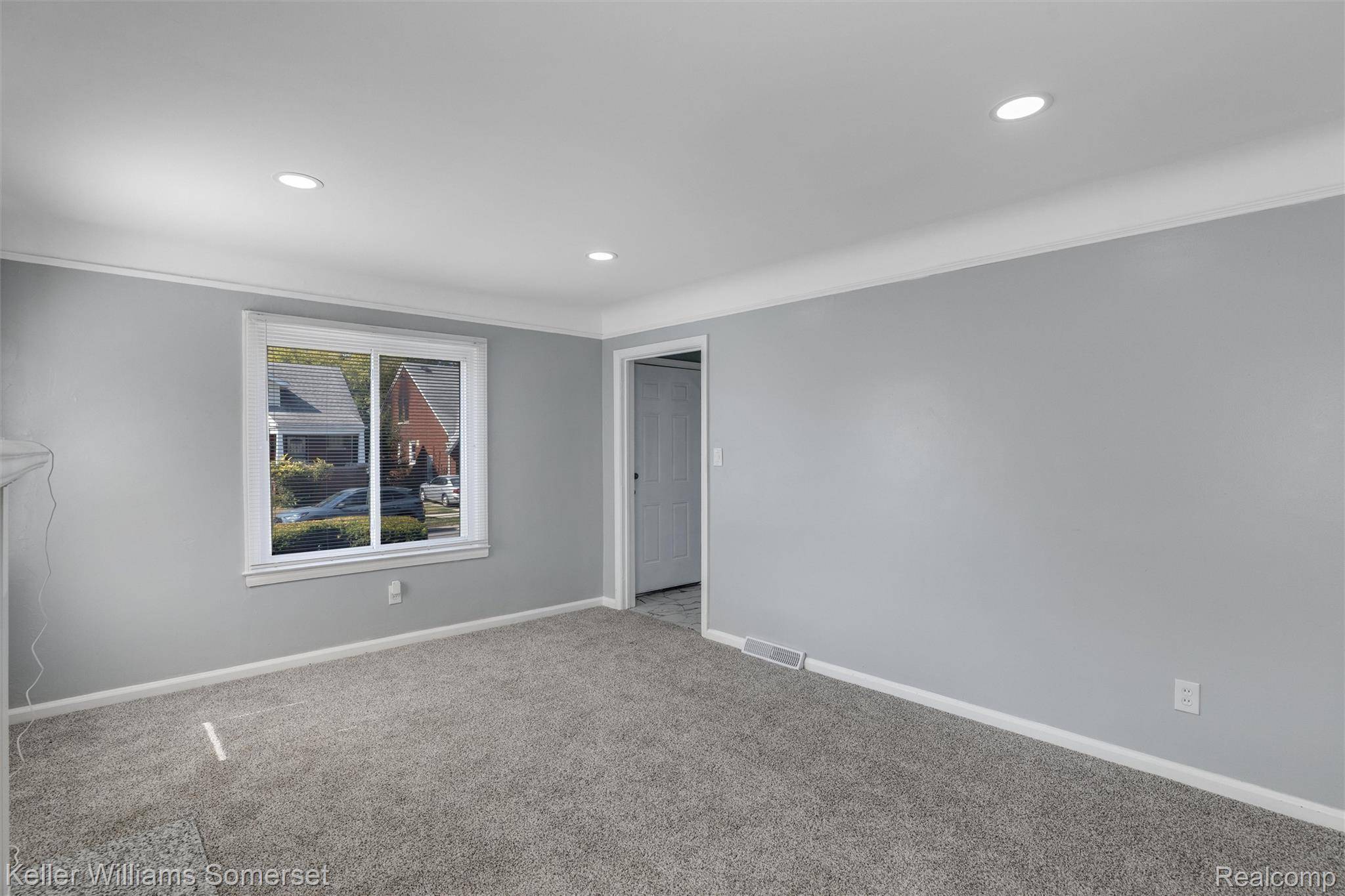 Detroit, MI 48227,15454 Asbury PARK