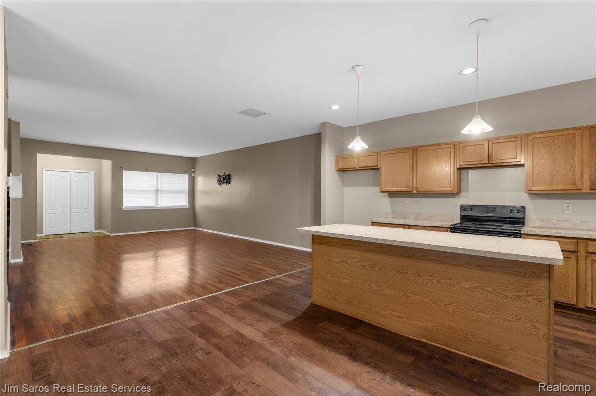 Detroit, MI 48238,3399 Ewald CIR