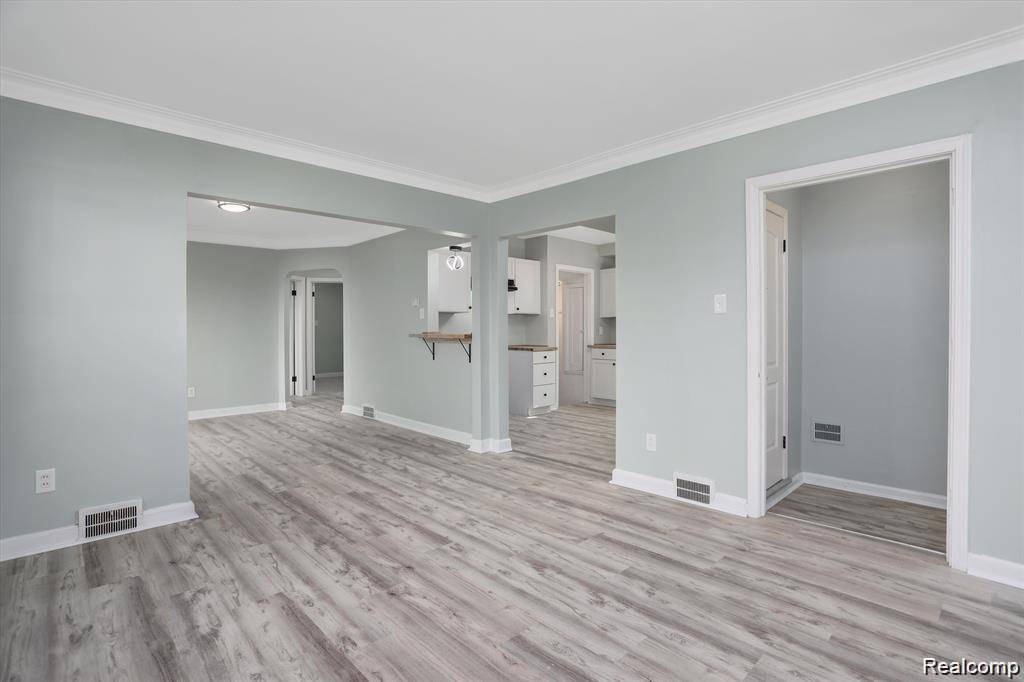 Detroit, MI 48221,18966 San Juan DR