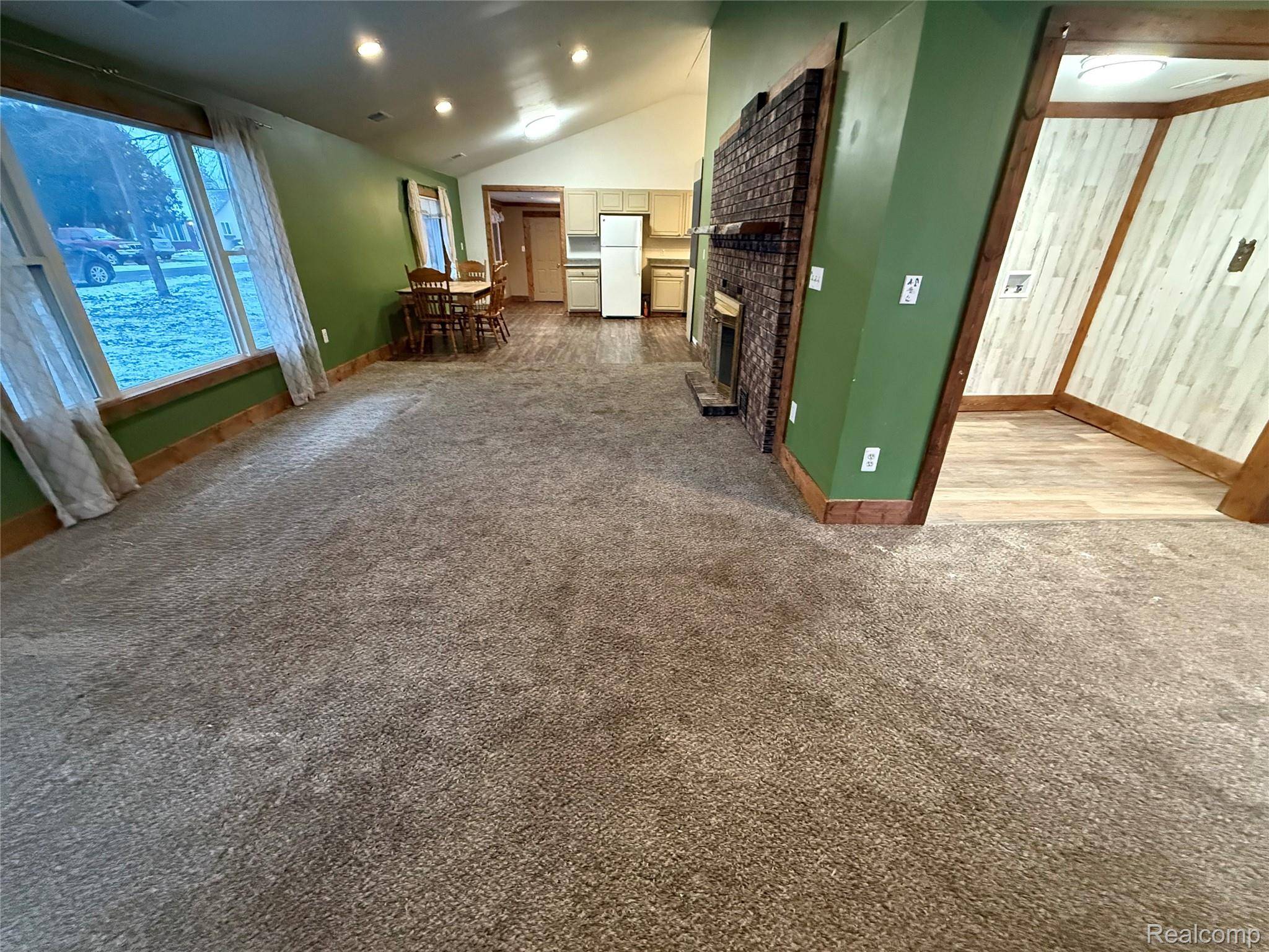 Chesaning, MI 48616,609 S Wood ST