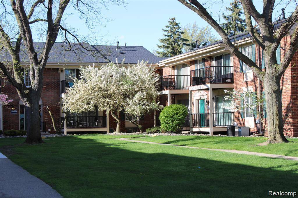 Sterling Heights, MI 48312,12060 15 Mile RD