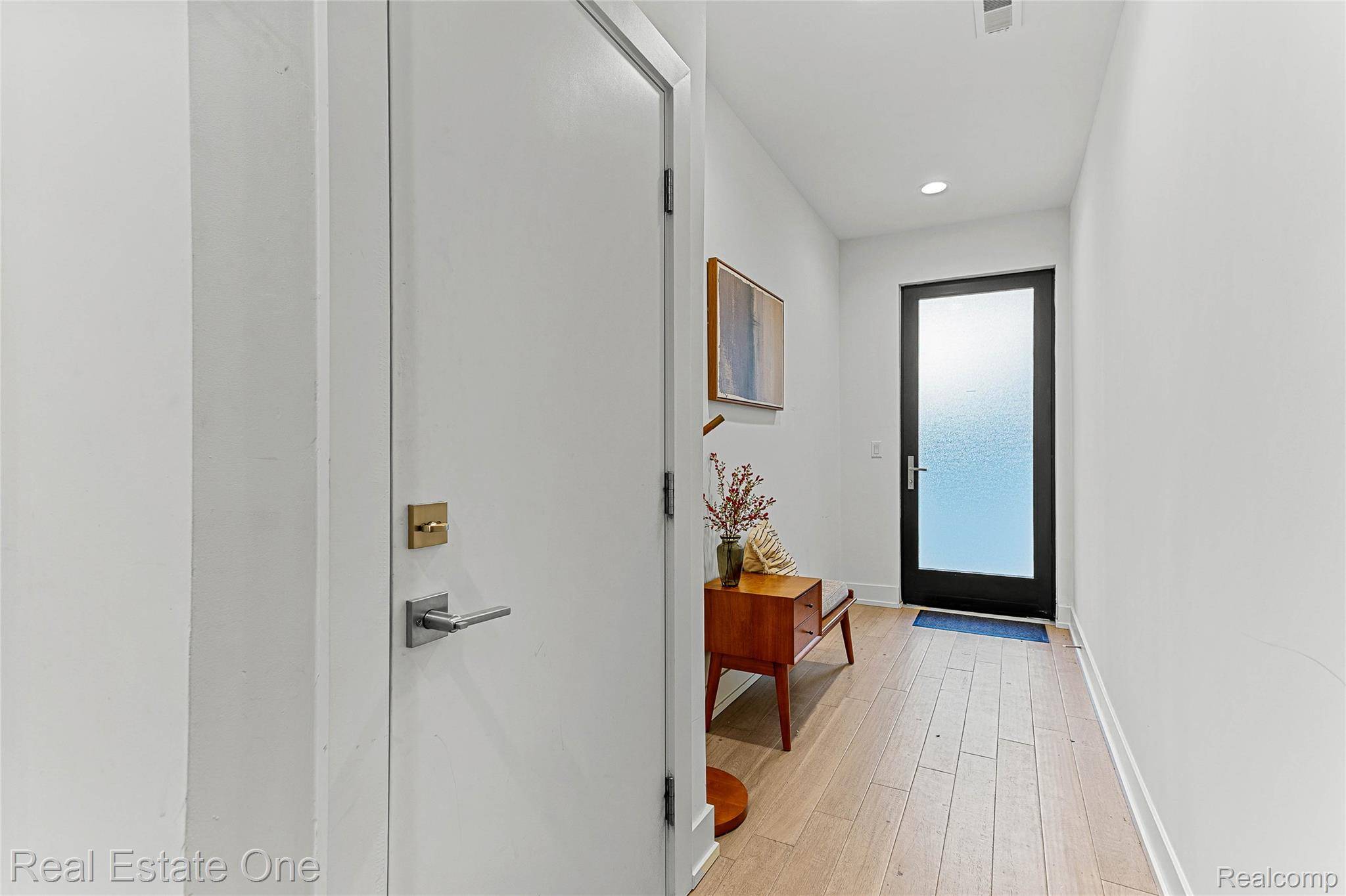 Detroit, MI 48322,2837 BRUSH