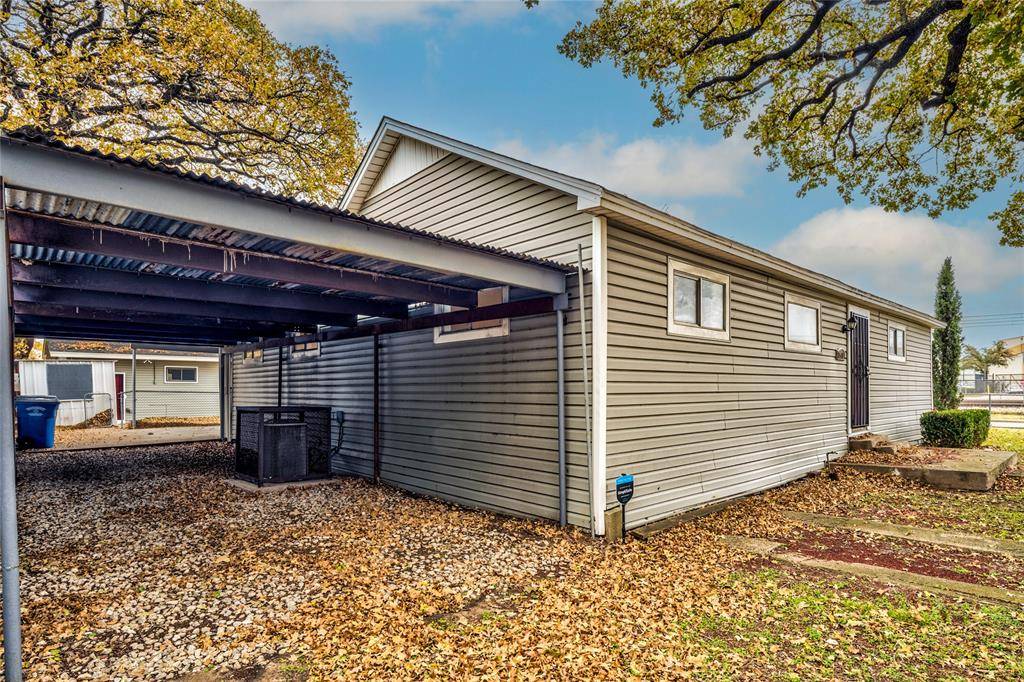 Dallas, TX 75235,2611 W Amherst Avenue