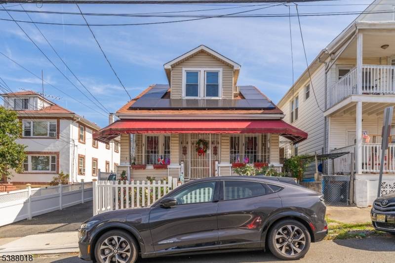 Paterson City, NJ 07501,27-29 Hoxey St #1