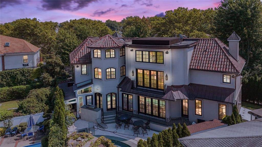 Brooklyn, NY 11234,86 Gaylord DR South