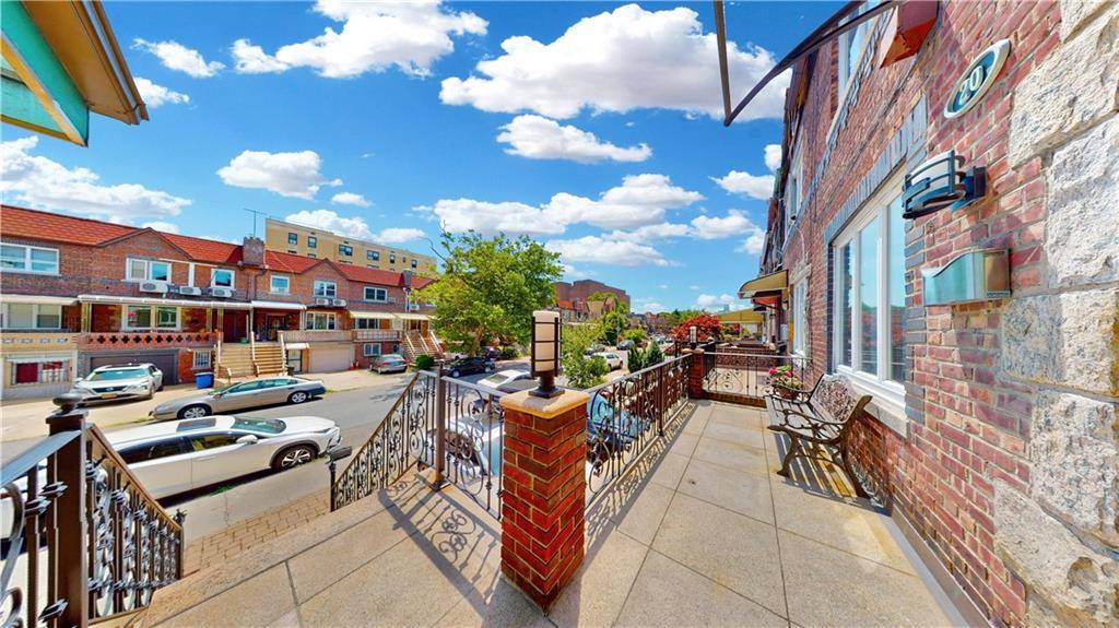 Brooklyn, NY 11235,20 Corbin PL