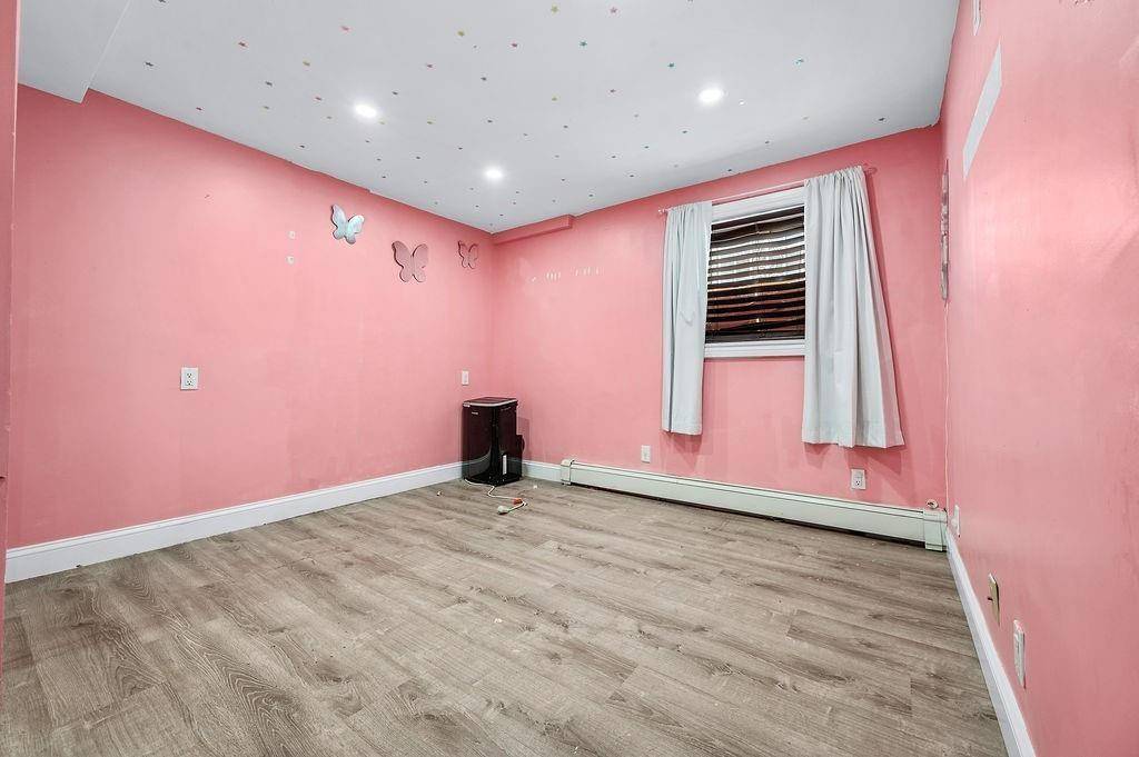 Brooklyn, NY 11214,46 Rutherford PL