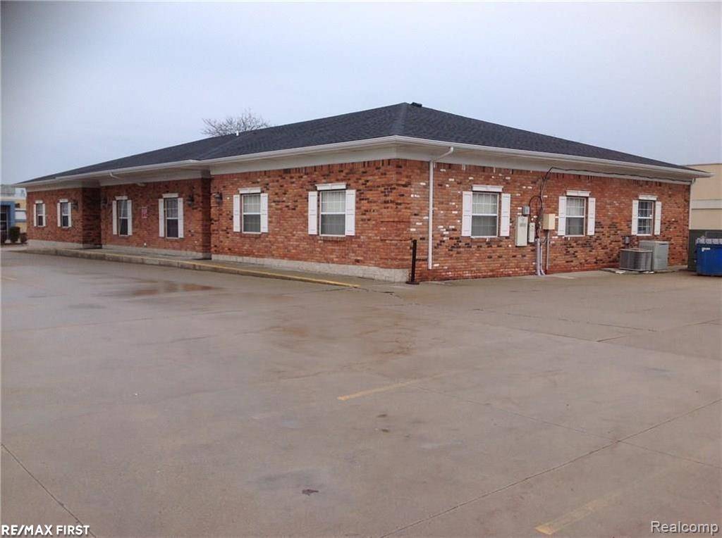 Mount Clemens, MI 48043,148 S Main ST