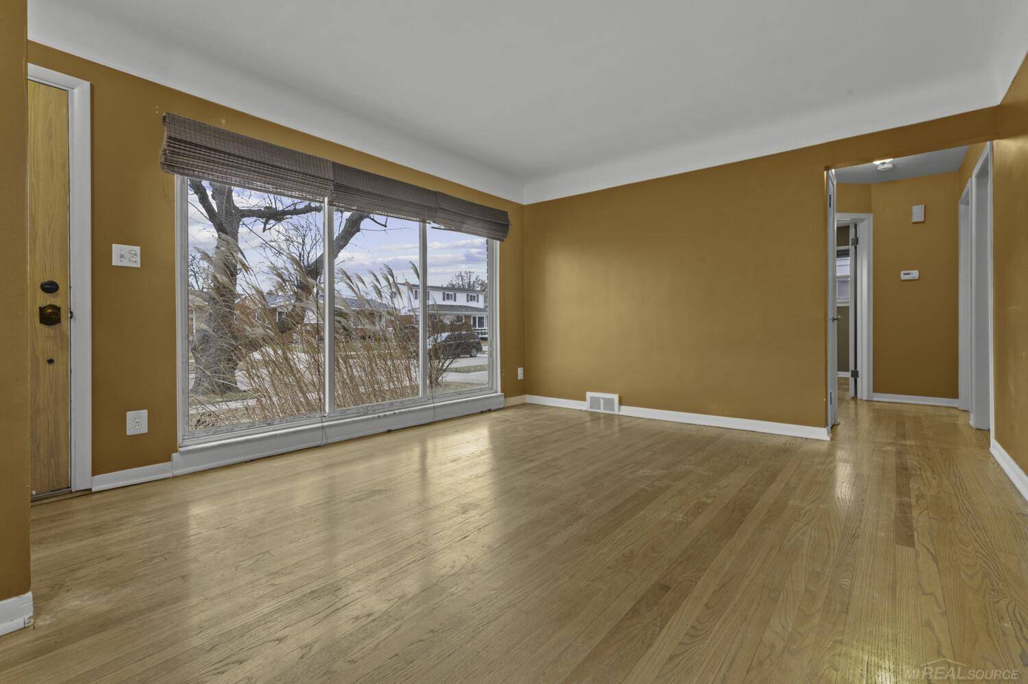 Saint Clair Shores, MI 48082,21431 Lakebreeze ST