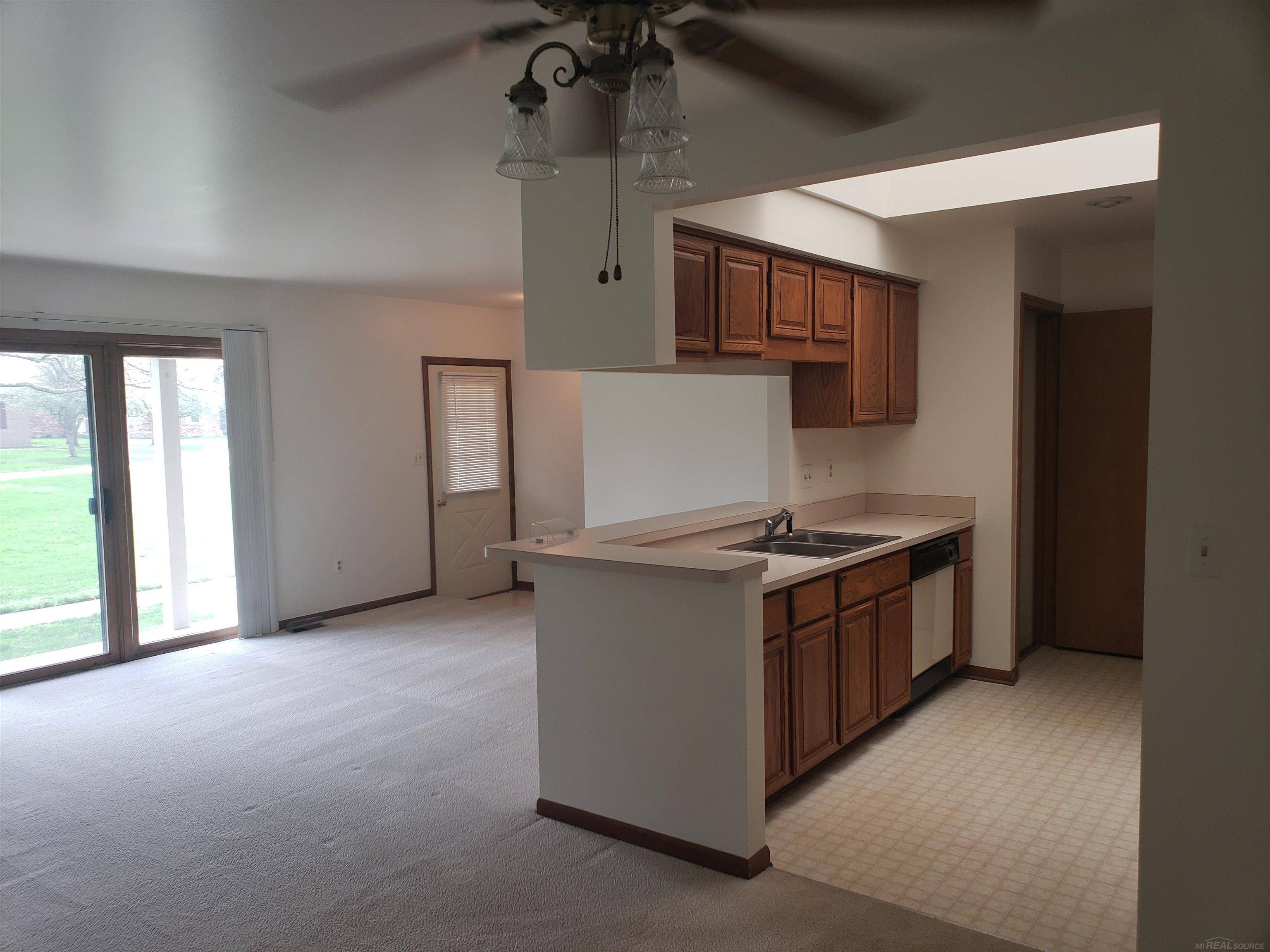 Shelby Twp, MI 48315,49534 Roxbury CT