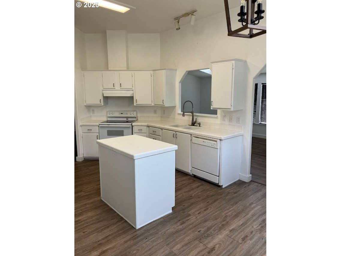 Bandon, OR 97411,88360 HIGHWAY 42