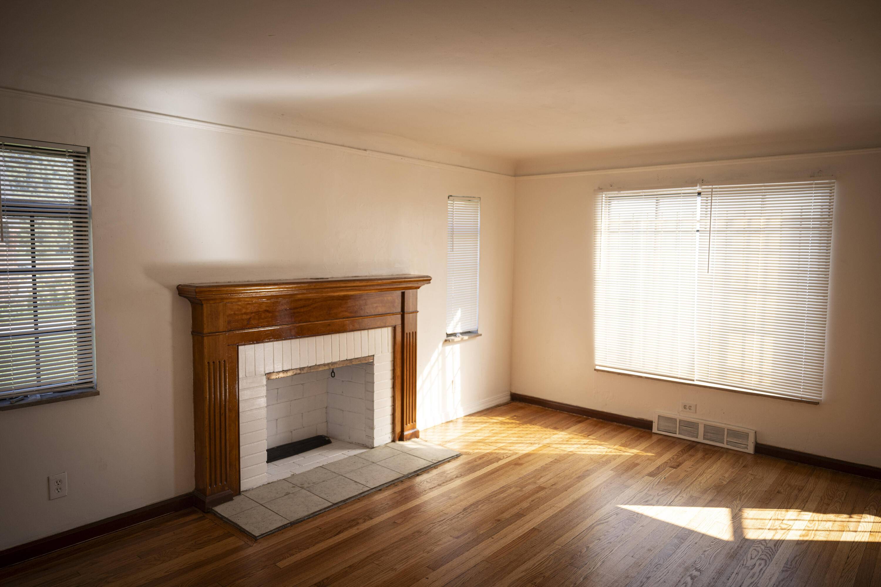 Detroit, MI 48205,11455 Kenmoor ST