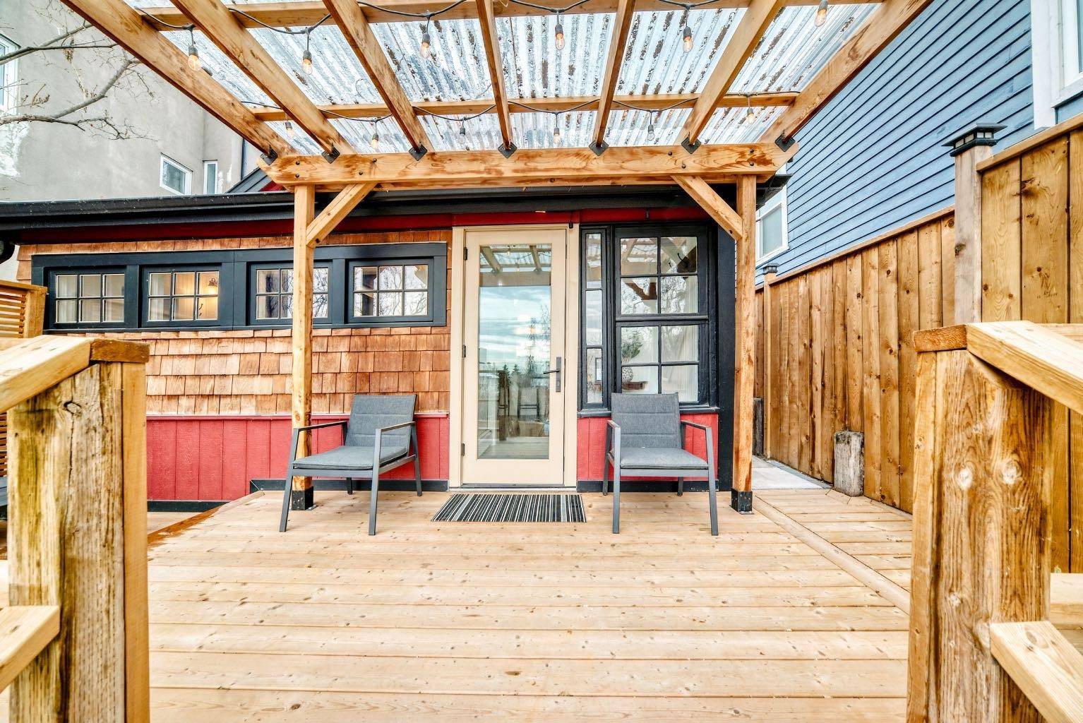 Calgary, AB T2S2Z5,3835 Parkhill ST SW