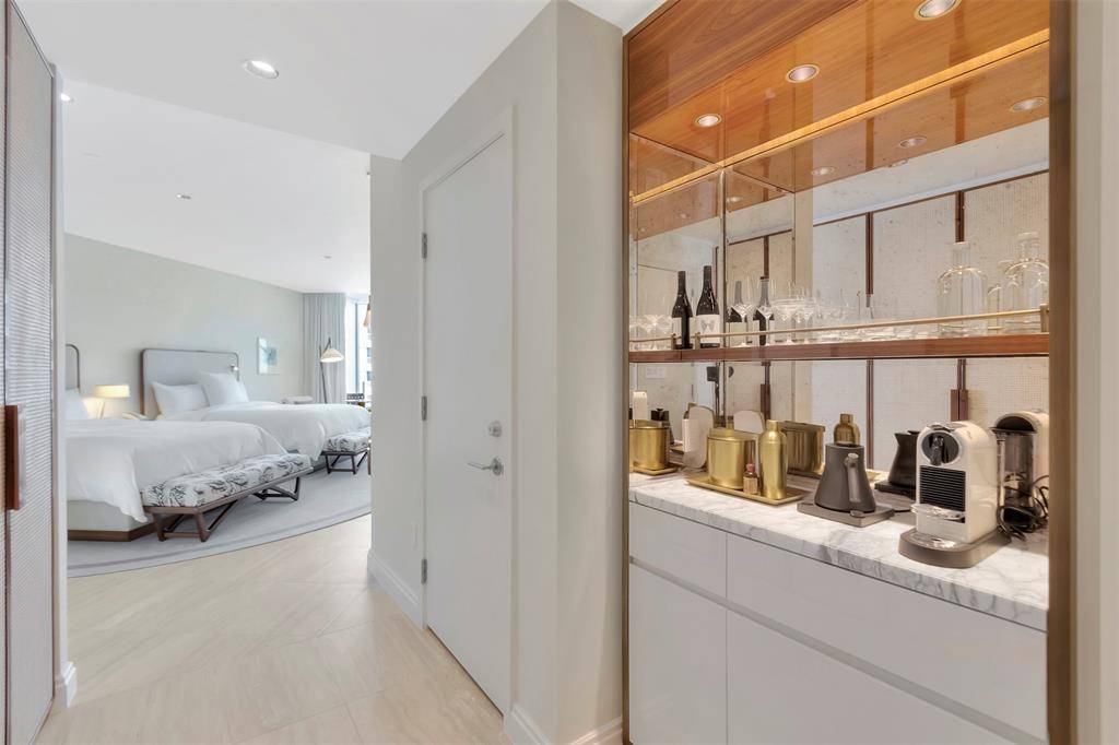 Fort Lauderdale, FL 33304,525 N Fort Lauderdale Beach Blvd #1404