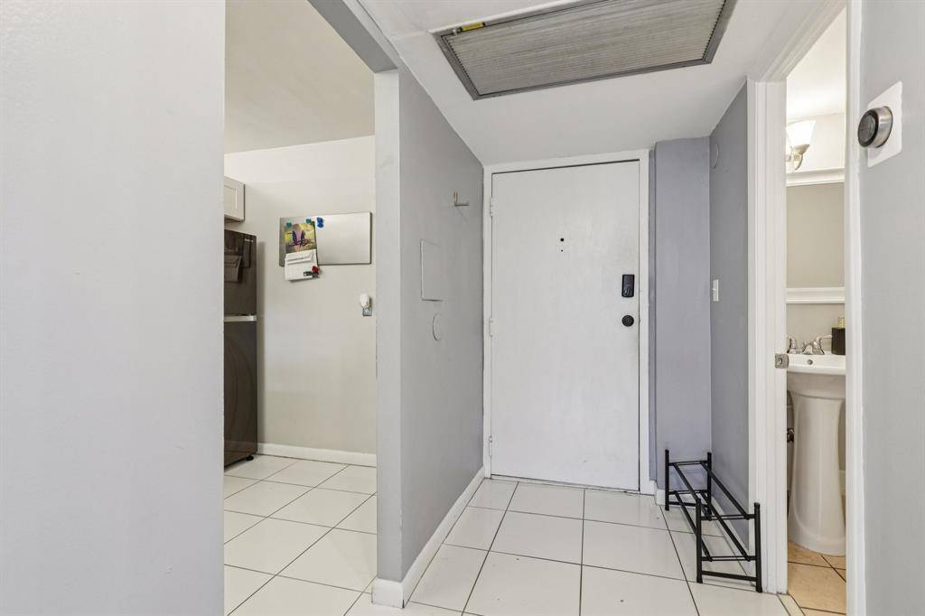 Plantation, FL 33317,6500 Cypress Rd #508