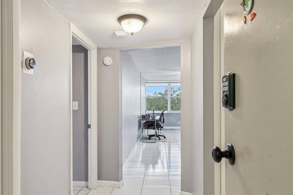 Plantation, FL 33317,6500 Cypress Rd #508