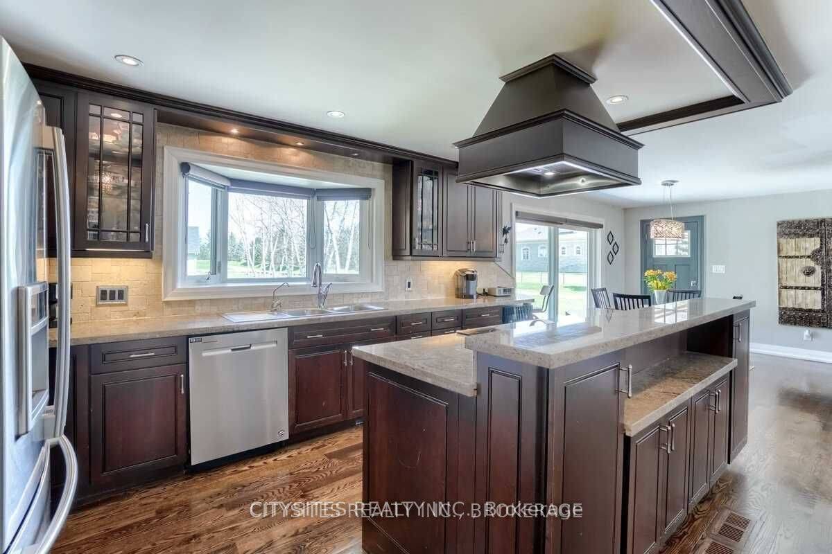 King, ON L0G 1T0,5890 15th Side Road