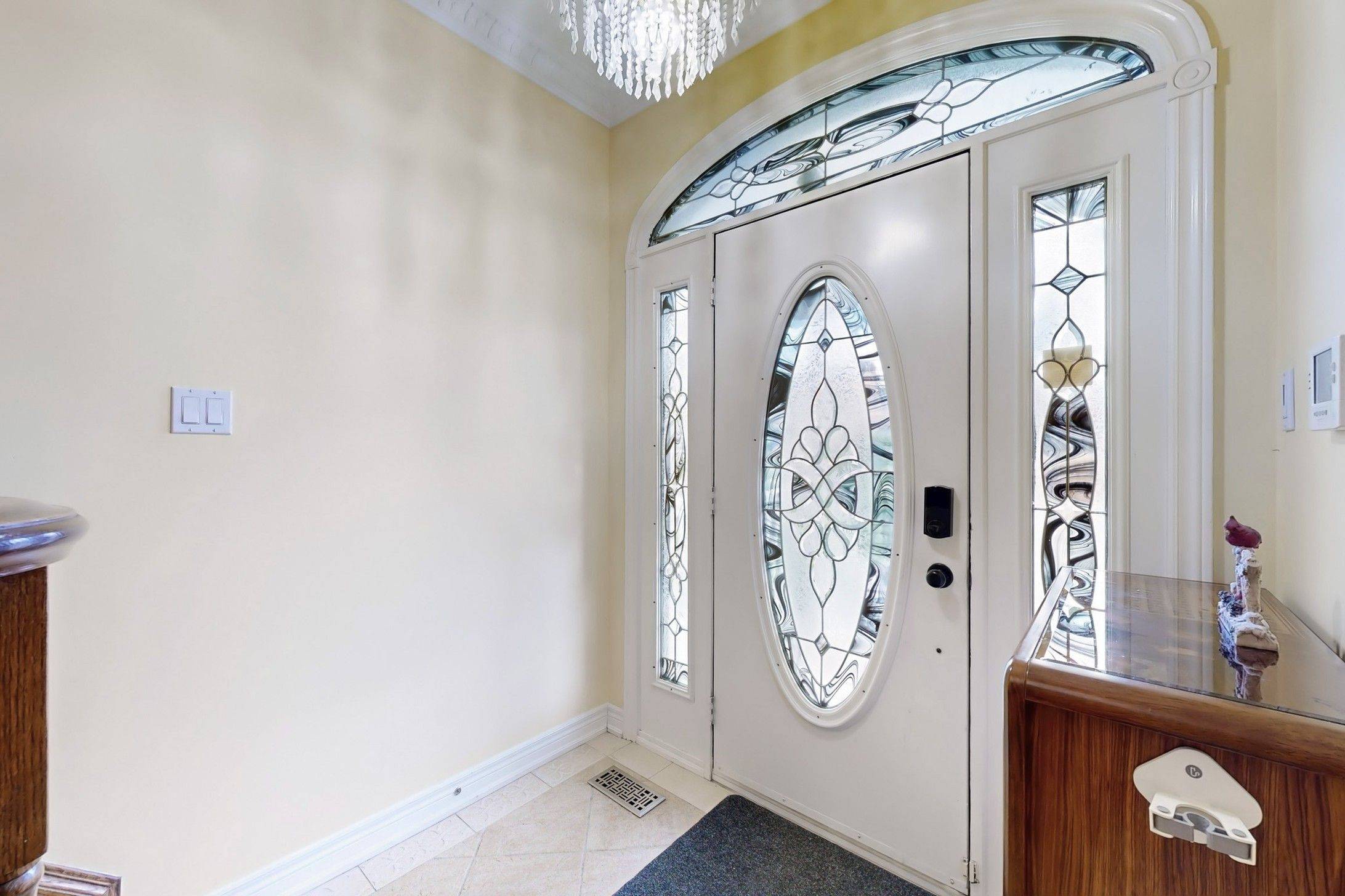 Toronto W03, ON M6E 4E4,72 Branstone RD