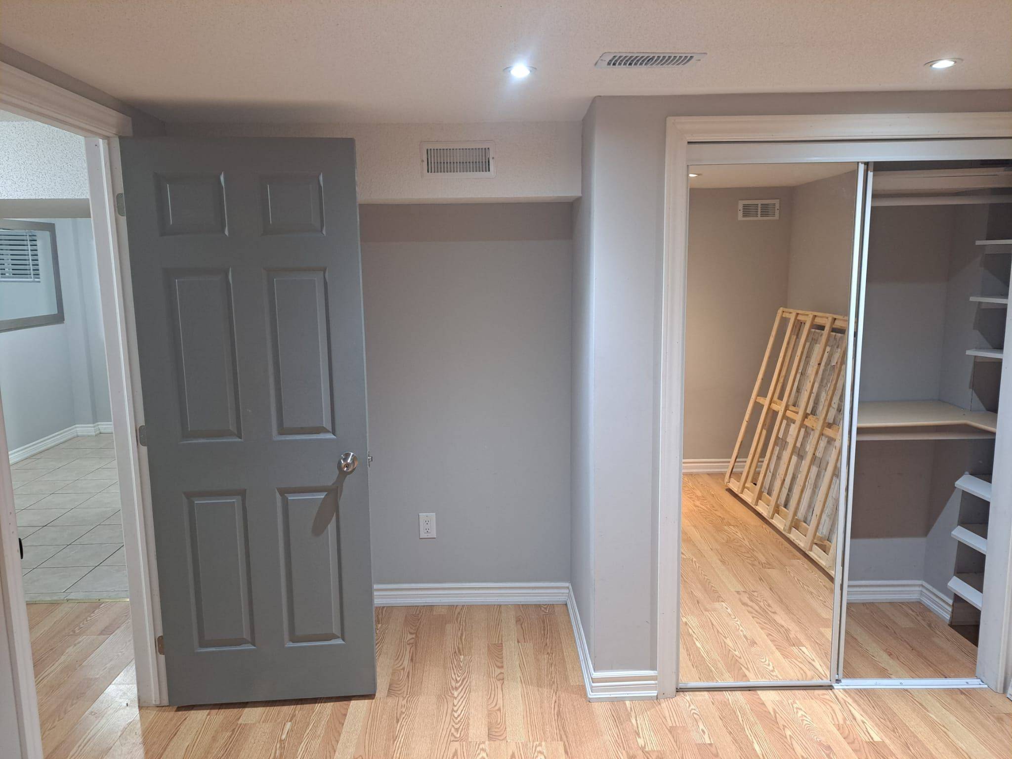 Brampton, ON L6T 1M2,34 Ashwood CRES #Basement