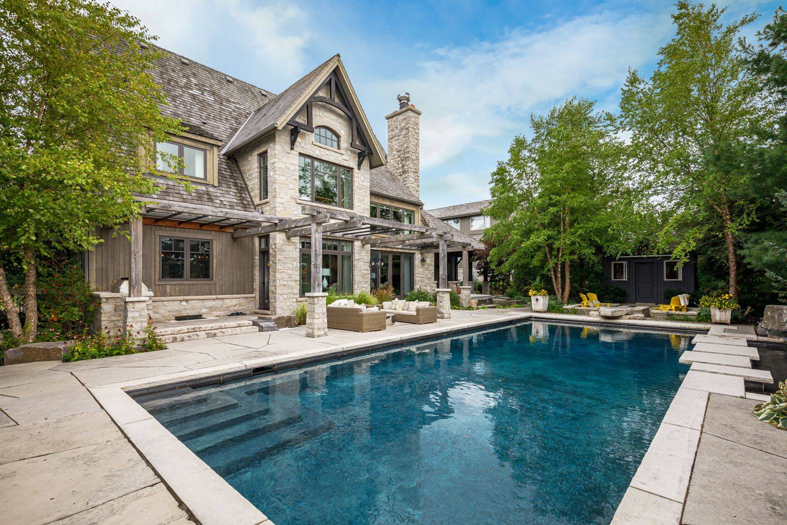 Blue Mountains, ON N0H 2P0,120 TIMBER LEIF RDG