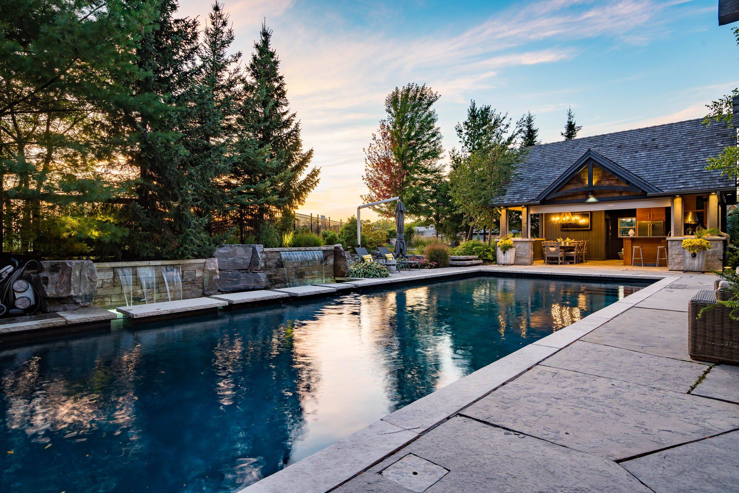 Blue Mountains, ON N0H 2P0,120 TIMBER LEIF RDG