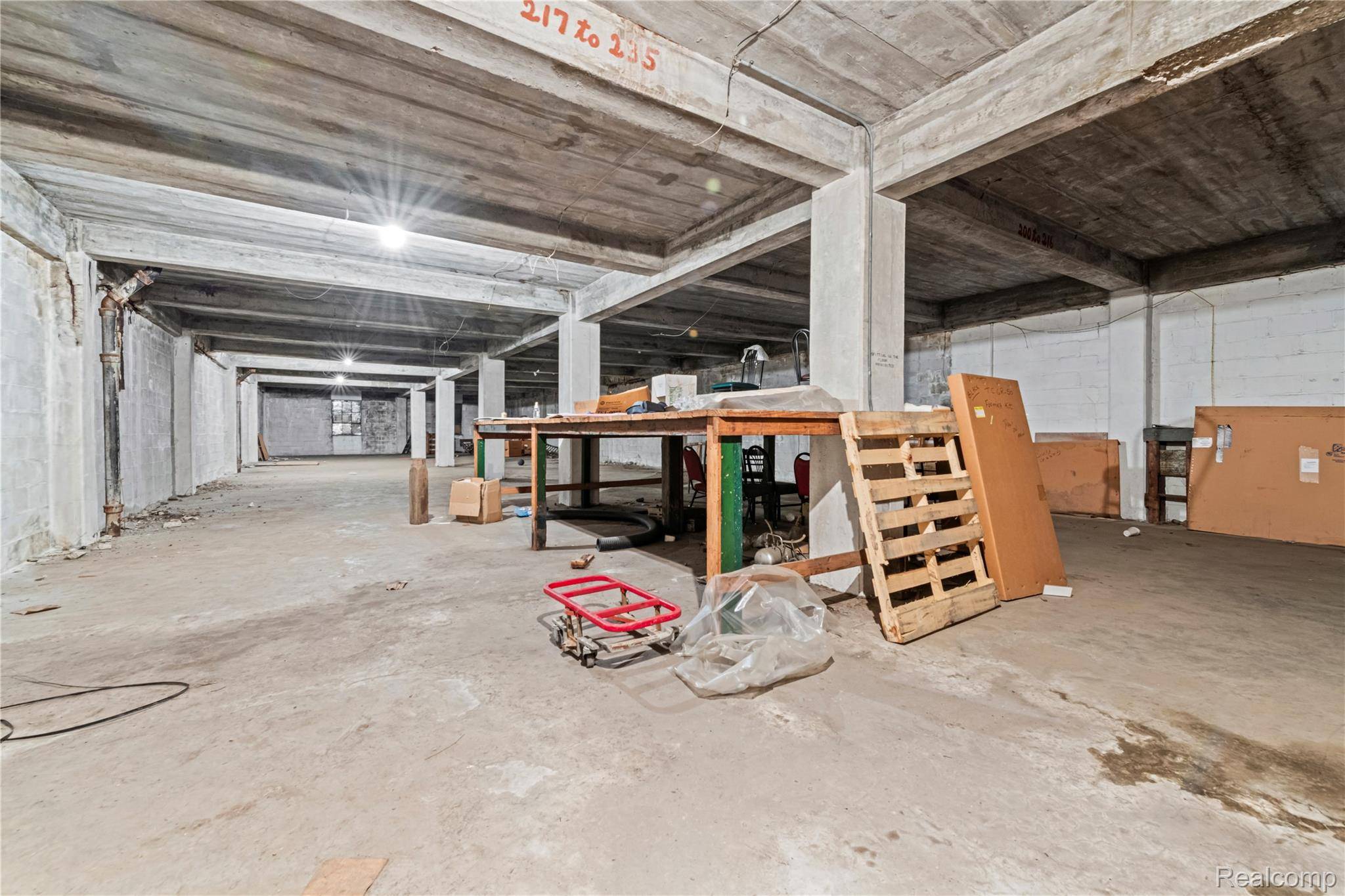 Detroit, MI 48207,3454 Mack AVE