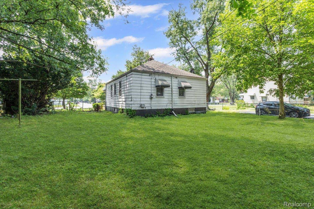 Detroit, MI 48228,20550 Tireman ST