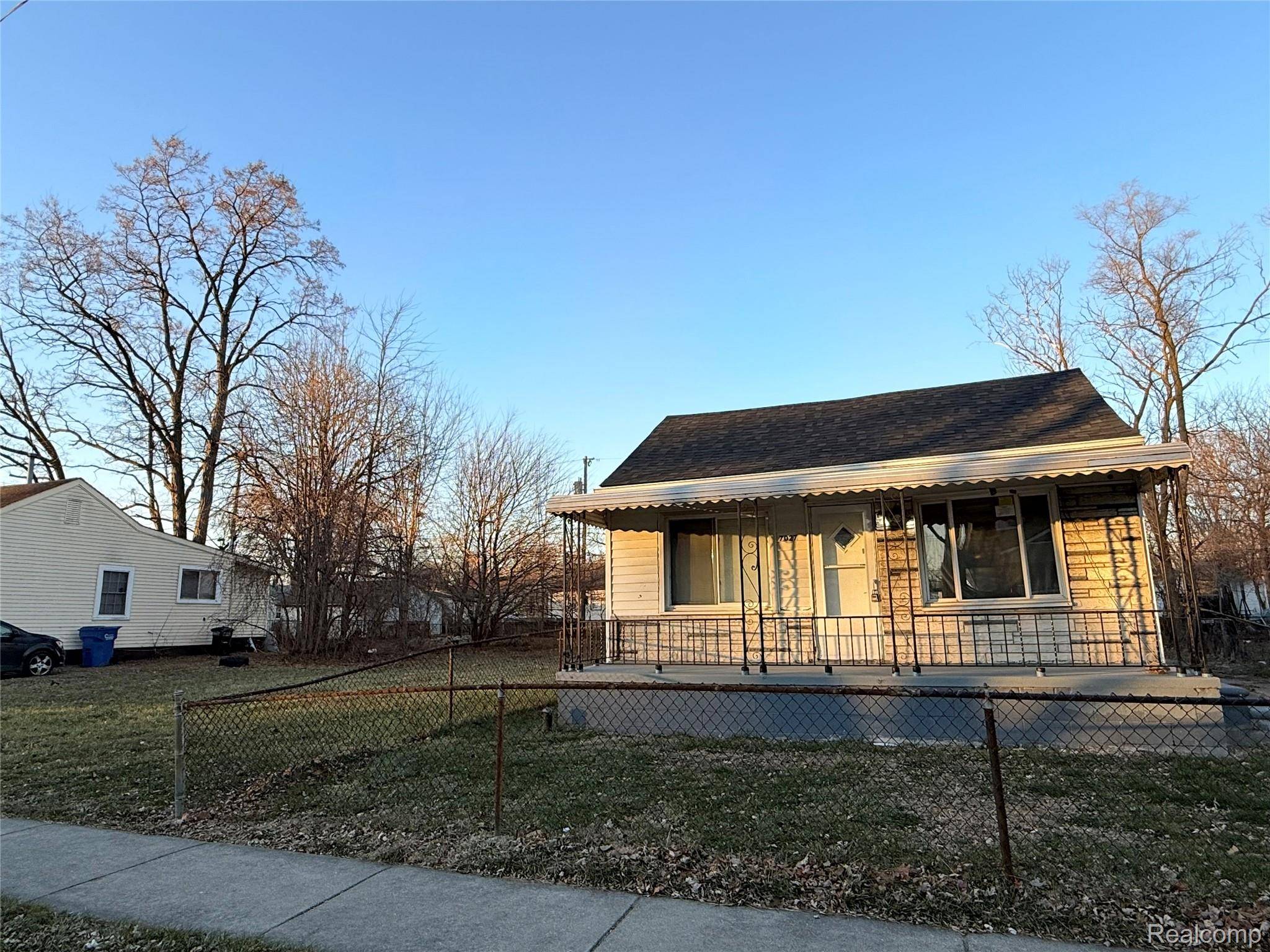 Warren, MI 48091,7027 Chalmers AVE