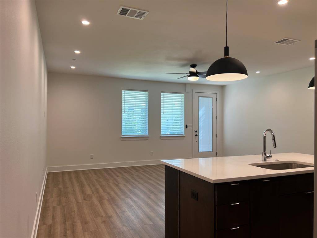 Waxahachie, TX 75165,408 Dr Martin Luther King Jr Boulevard #105