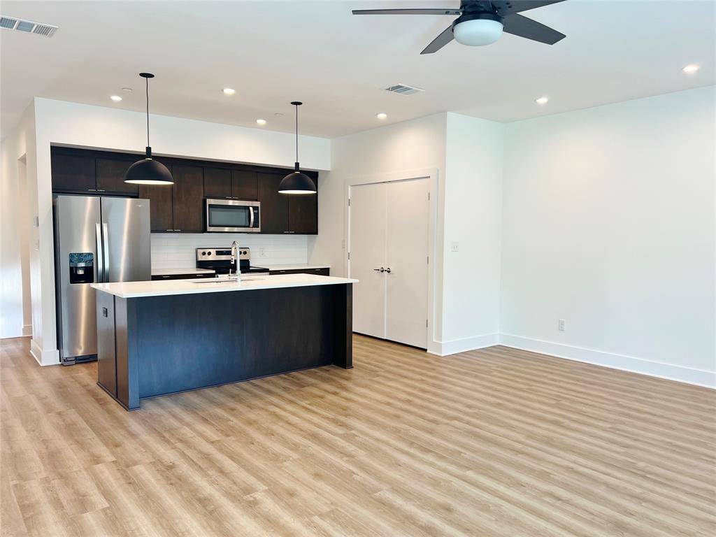 Waxahachie, TX 75165,408 Dr Martin Luther King Jr Boulevard #203