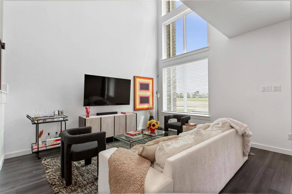 Plano, TX 75075,1737 Dalhart Road