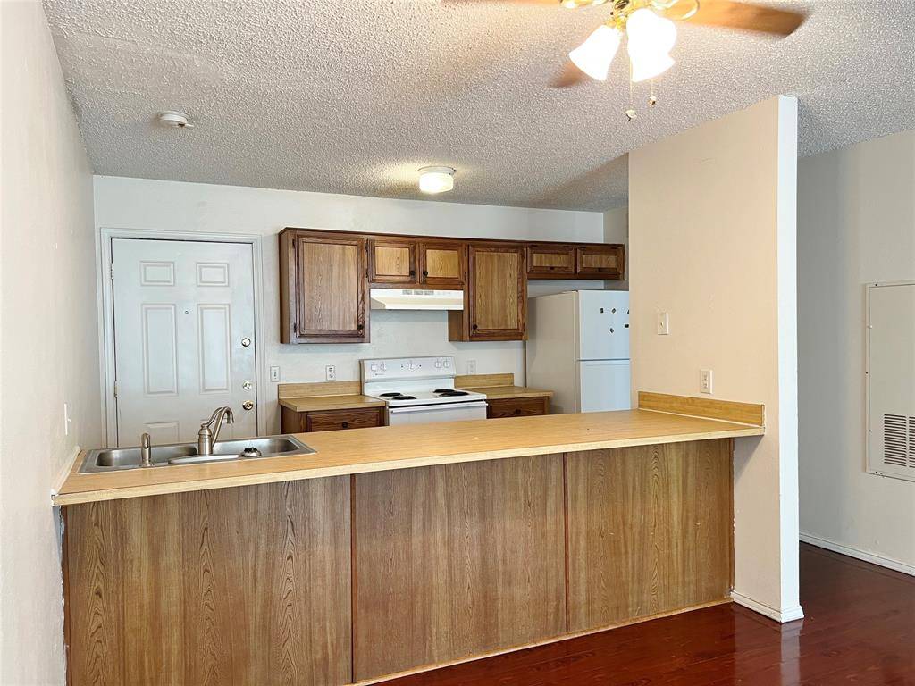 Duncanville, TX 75137,115 Austin Stone Drive