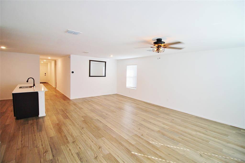 Ennis, TX 75119,1013 Lady Bird Street