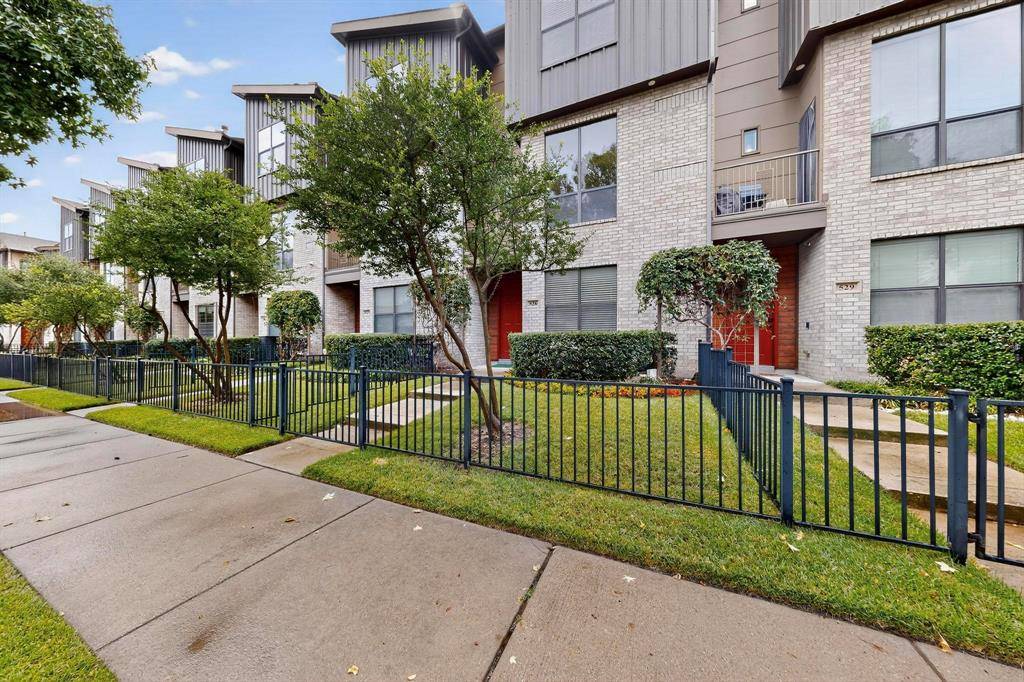 Dallas, TX 75219,4211 Rawlins Street #528