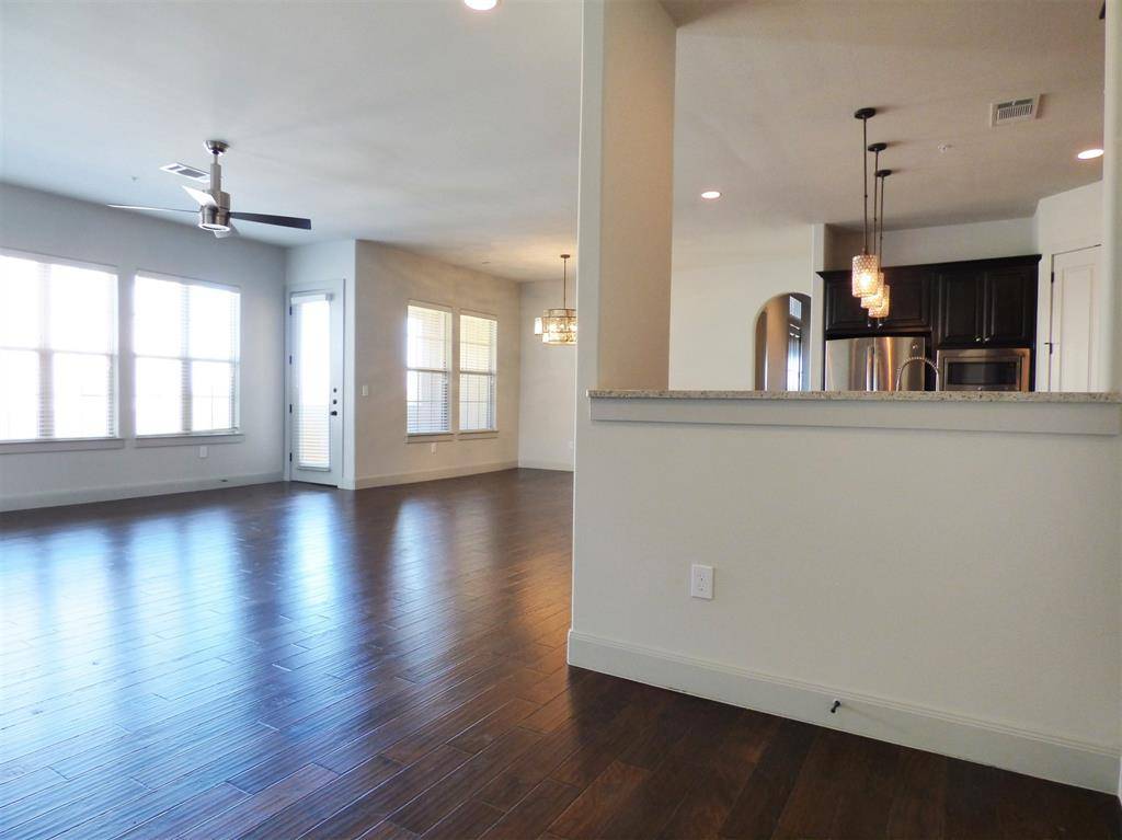 Irving, TX 75039,545 Via Amalfi #301