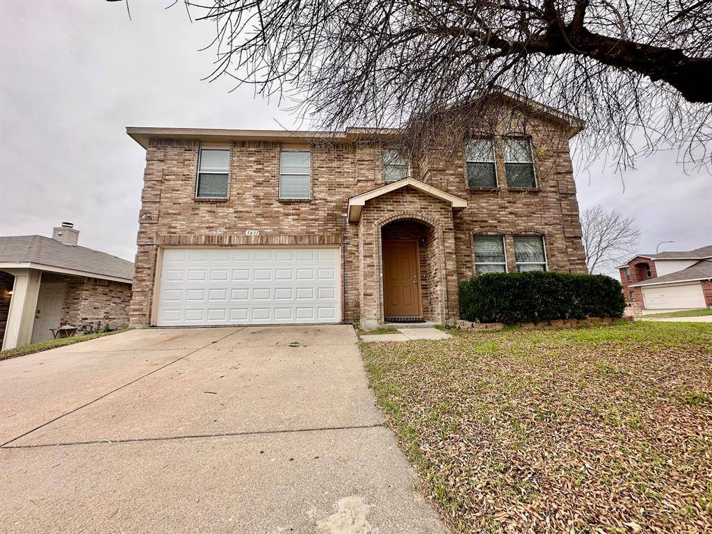 Fort Worth, TX 76135,5437 New Castleton Lane