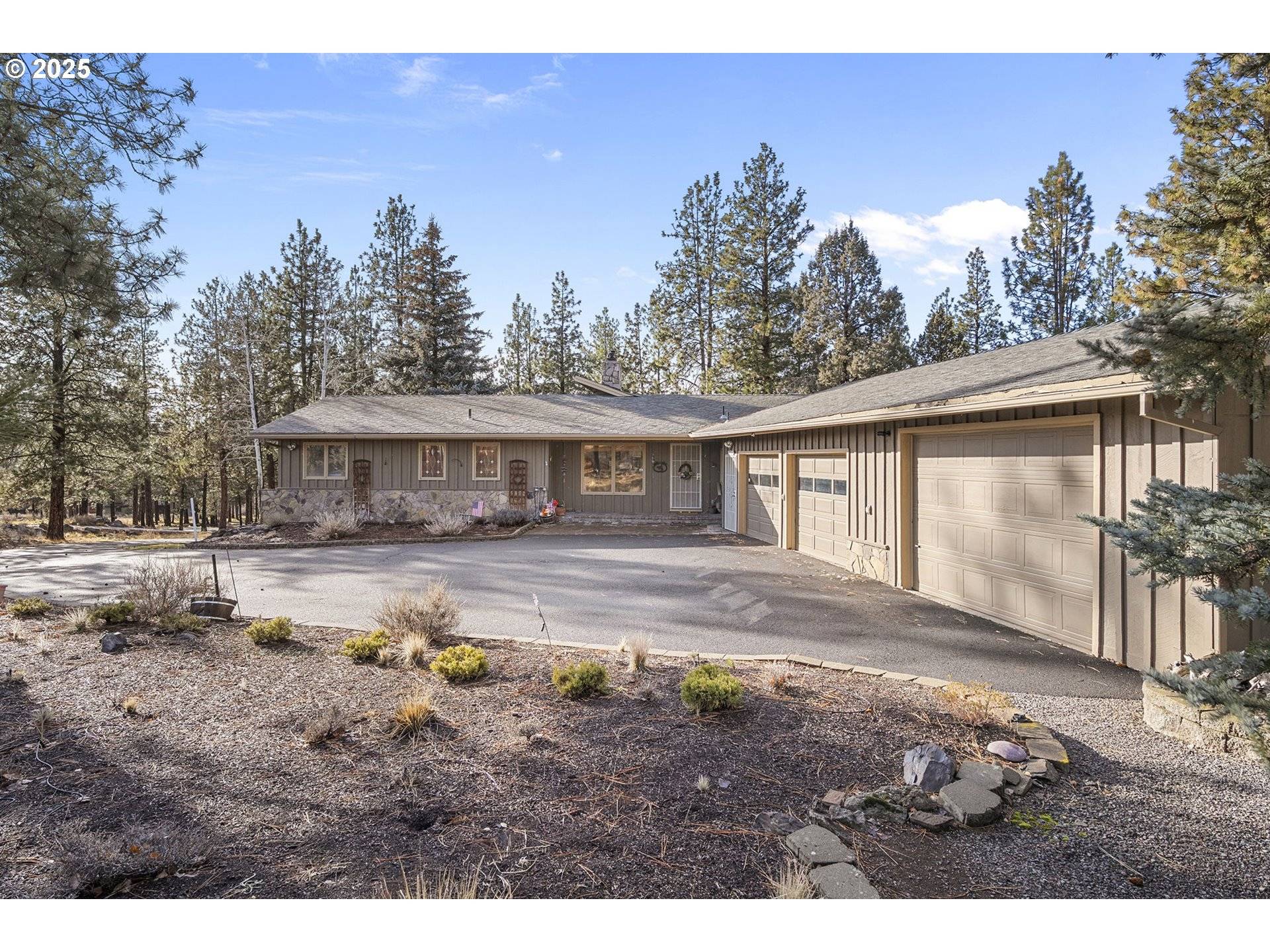 Sisters, OR 97759,69944 MEADOW VIEW RD