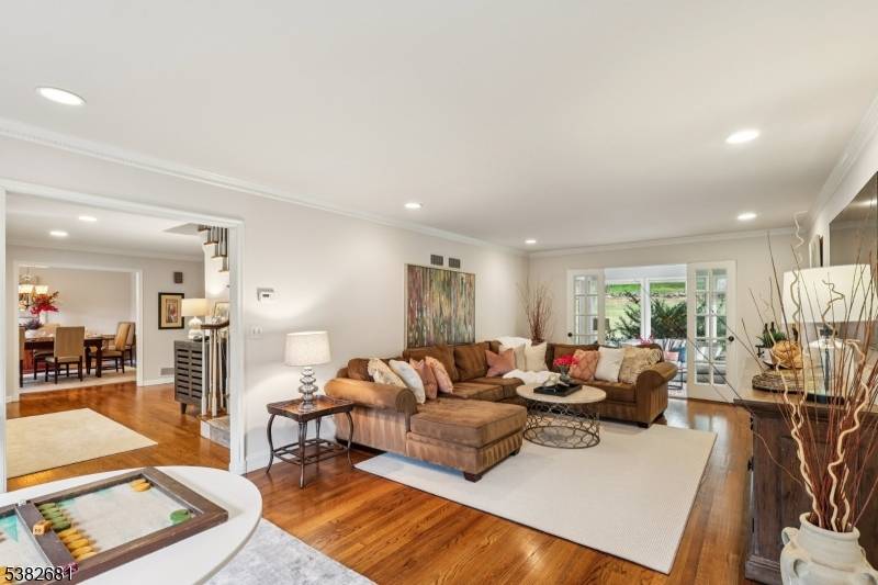 North Caldwell Boro, NJ 07006,10 Byron Rd