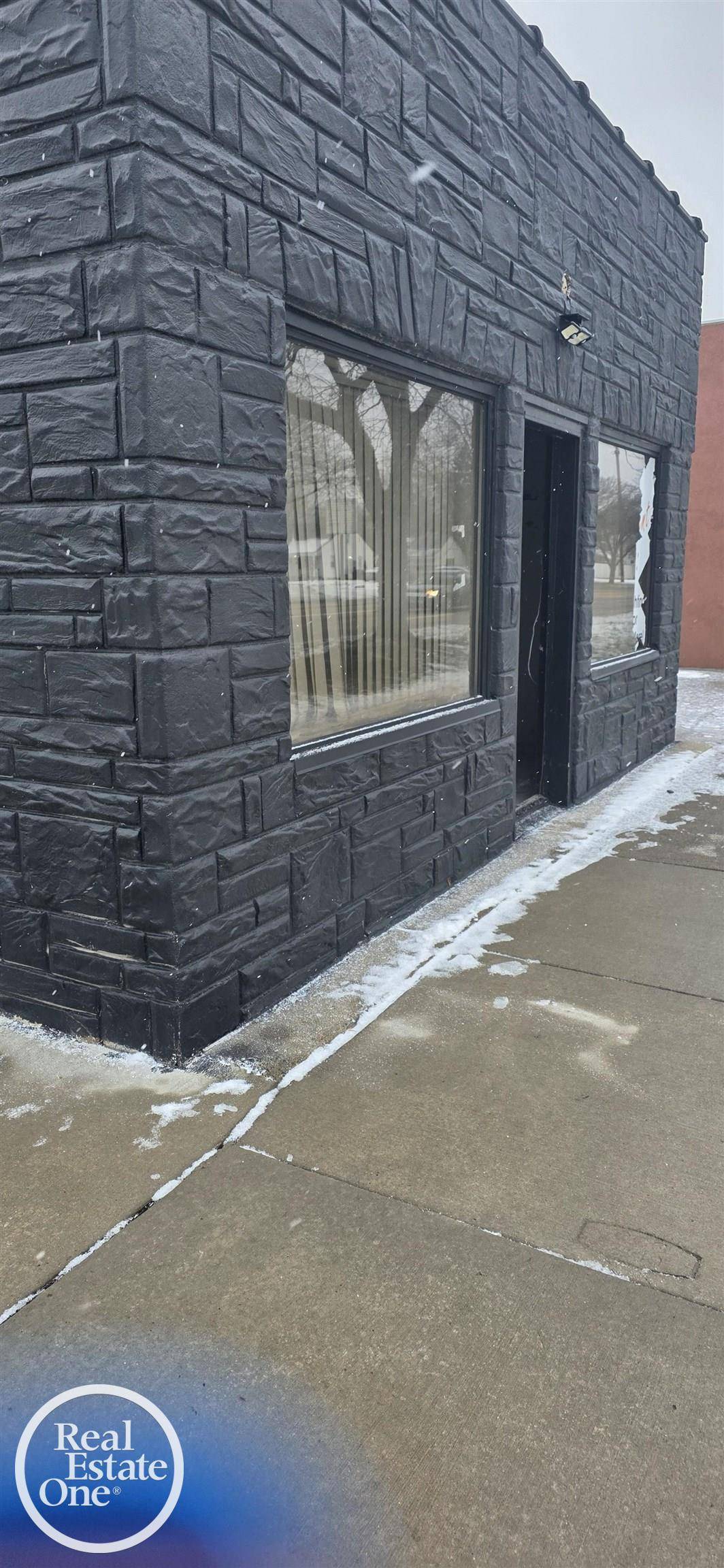 Saint Clair Shores, MI 48080,22230 Harper AVE