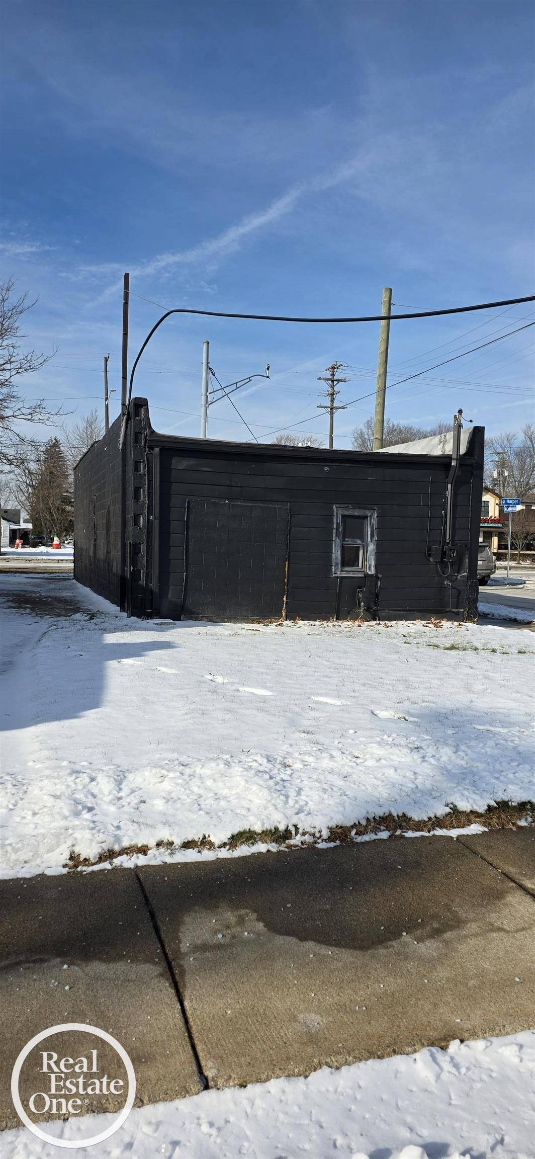 Saint Clair Shores, MI 48080,22230 Harper AVE