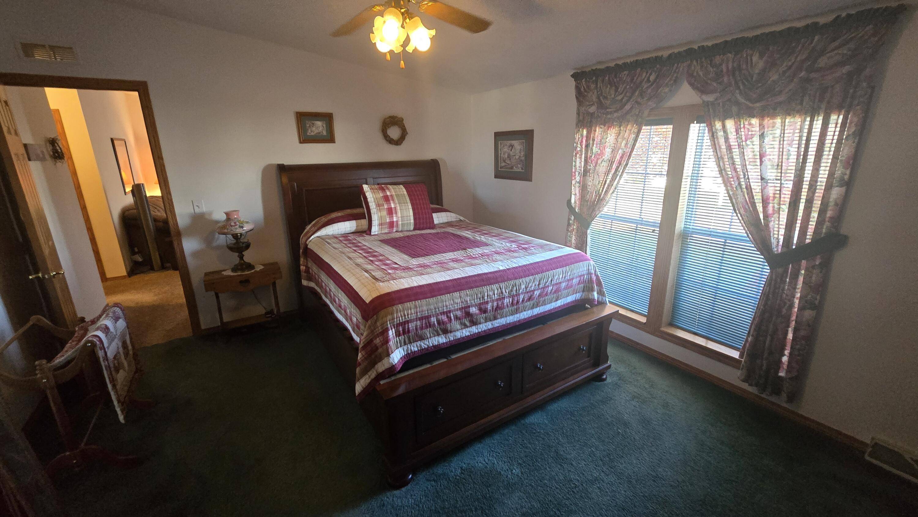 Zeeland, MI 49464,8638 Eagle ST