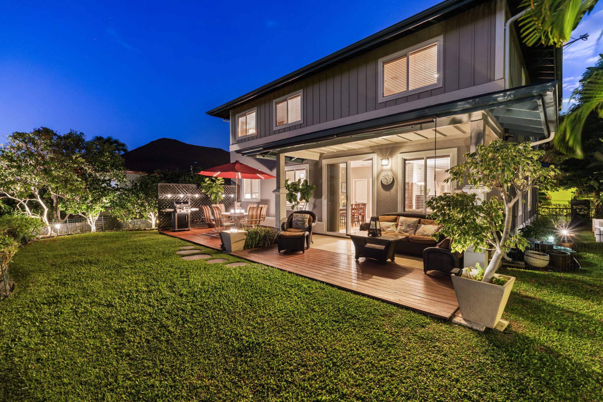 Kailua-kona, HI 96740,75-6124 LEA PL