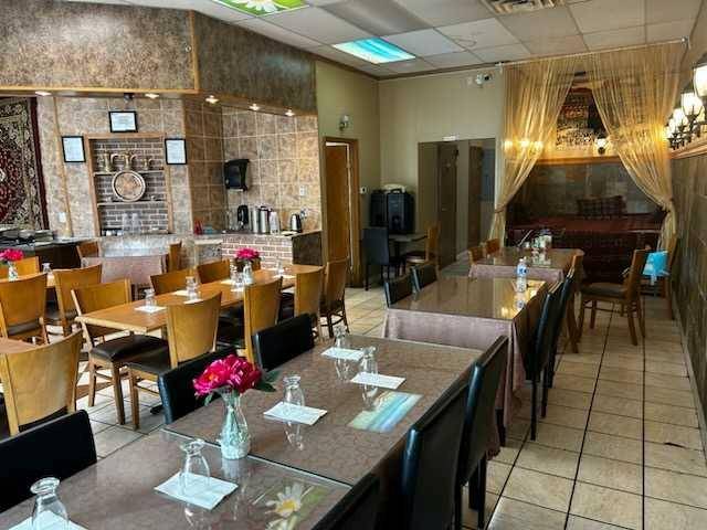 Calgary, AB T2E 7C8,255 28 ST SE #302